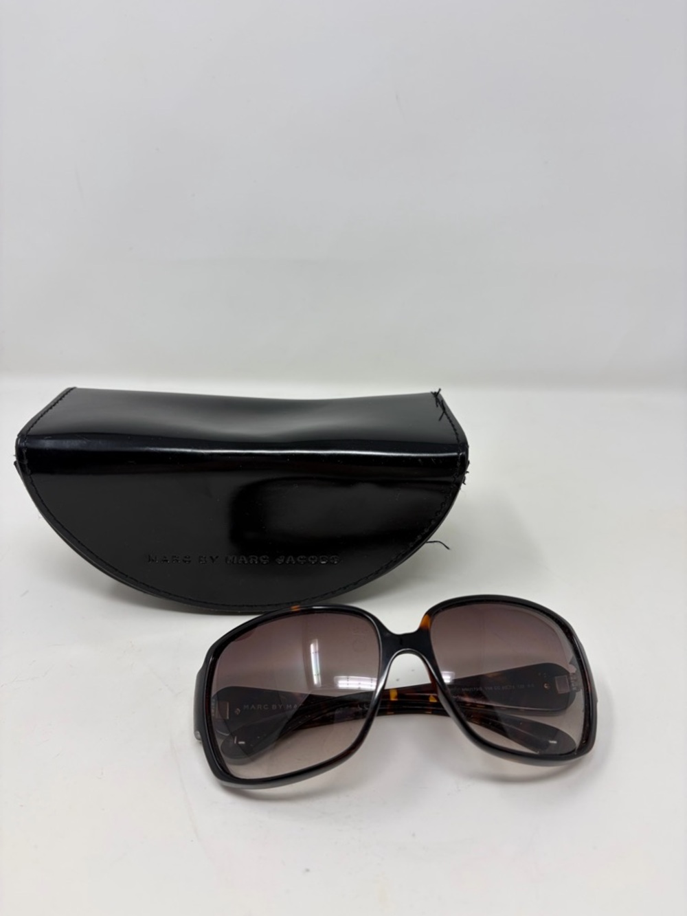 Marc by Marc Jacobs Tortoiseshell Brown Gradient Oversized Sunglasses